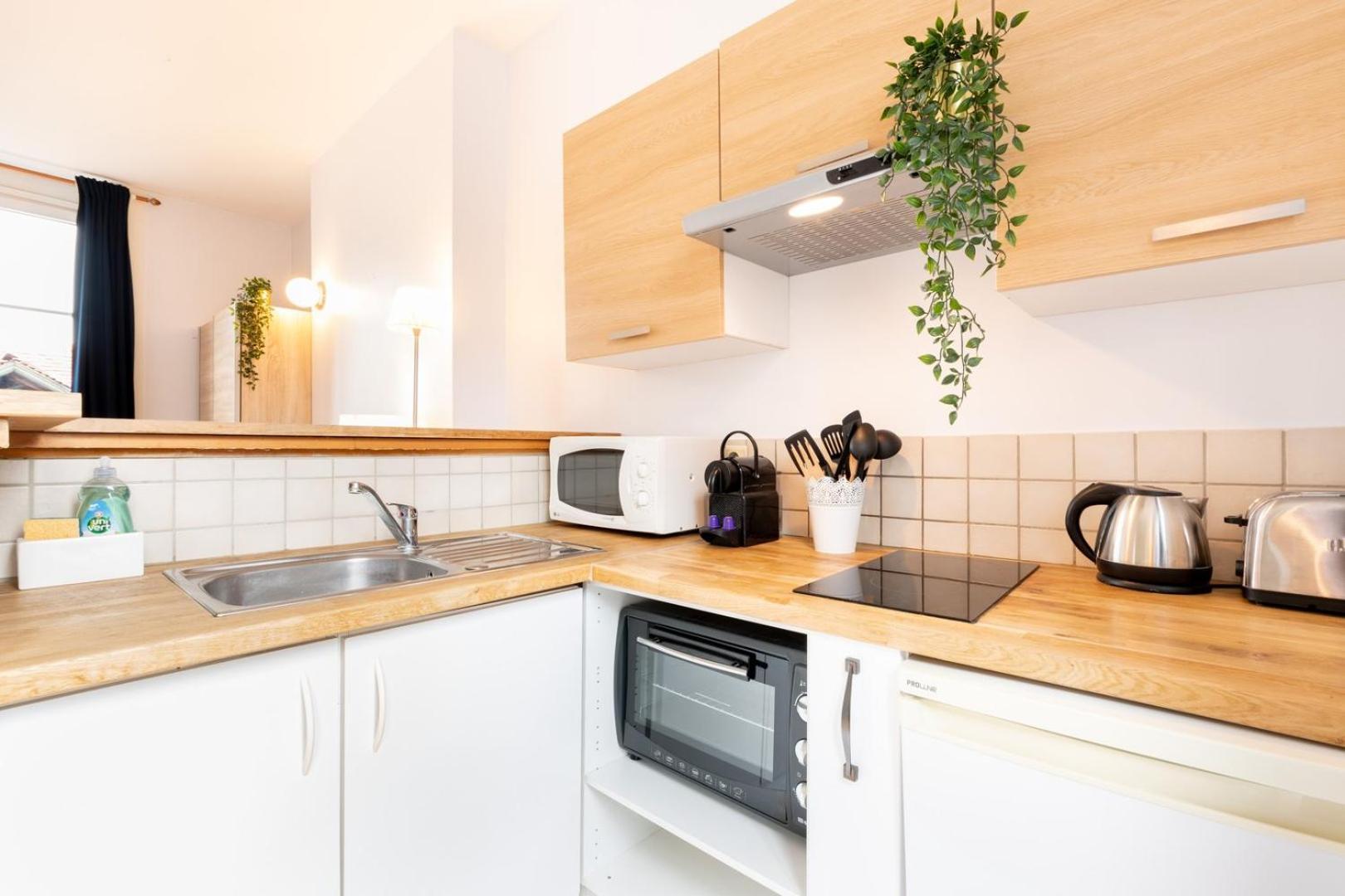 Grand Place Very Well Located Studio ليل المظهر الخارجي الصورة