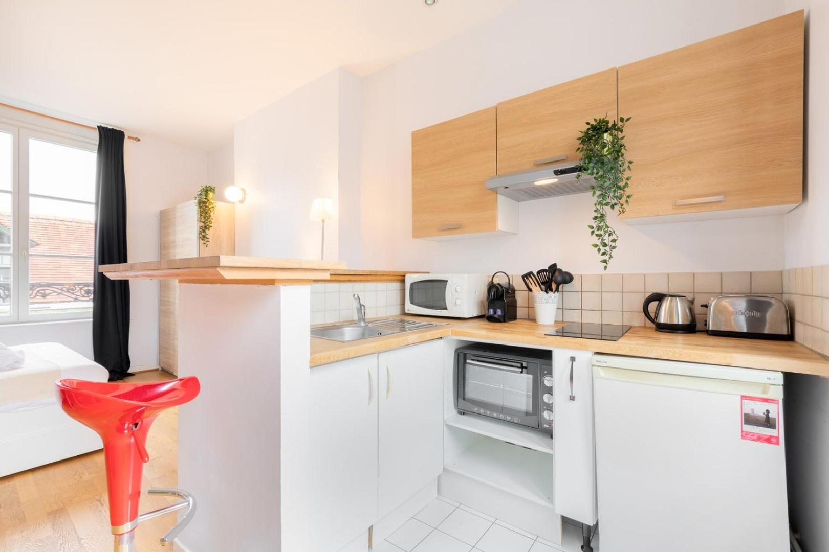 Grand Place Very Well Located Studio ليل المظهر الخارجي الصورة
